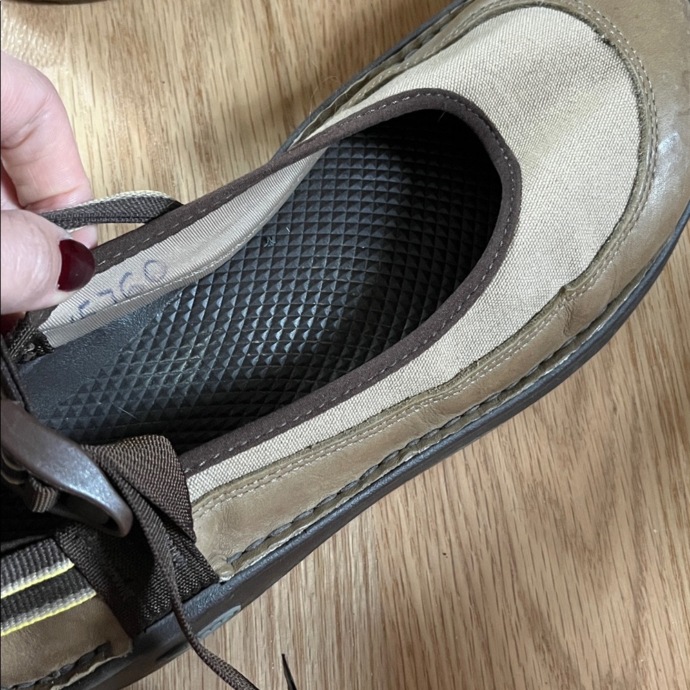 Vintage Chaco Mary Janes - Loyalist Taupe, USA, Vibram Soles - Size 11 - Picture 5 of 5